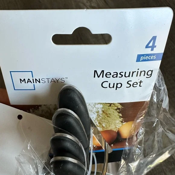 Mainstays 4-Piece Stainless Steel Measuring Cups Easy Grip Handles Silver - Picture 8 of 8